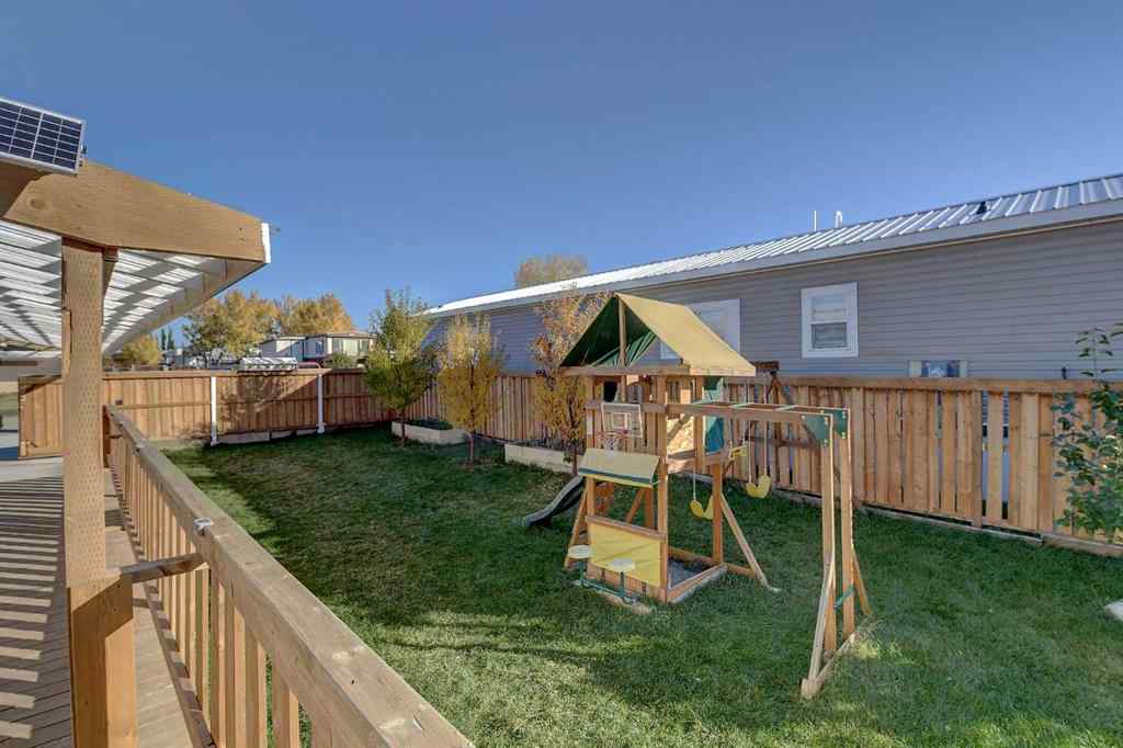 MLS® A2263951 - 9737 120 Avenue  in Crystal Ridge Grande Prairie, Residential