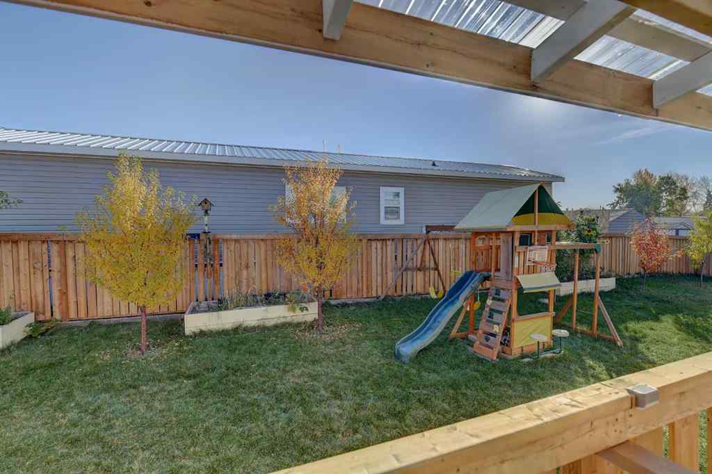 MLS® A2263951 - 9737 120 Avenue  in Crystal Ridge Grande Prairie, Residential