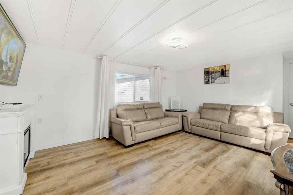 MLS® A2263951 - 9737 120 Avenue  in Crystal Ridge Grande Prairie, Residential