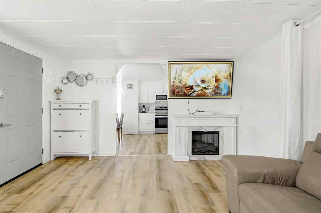 MLS® A2263951 - 9737 120 Avenue  in Crystal Ridge Grande Prairie, Residential