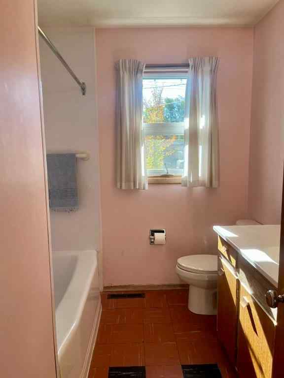 MLS® A2263956 - 223 Allison Street  in NONE Acme, Residential