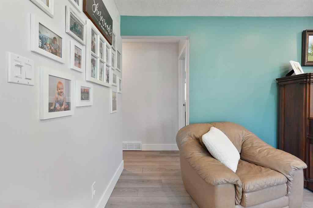 MLS® A2263960 - 486N 100E   in NONE Raymond, Residential