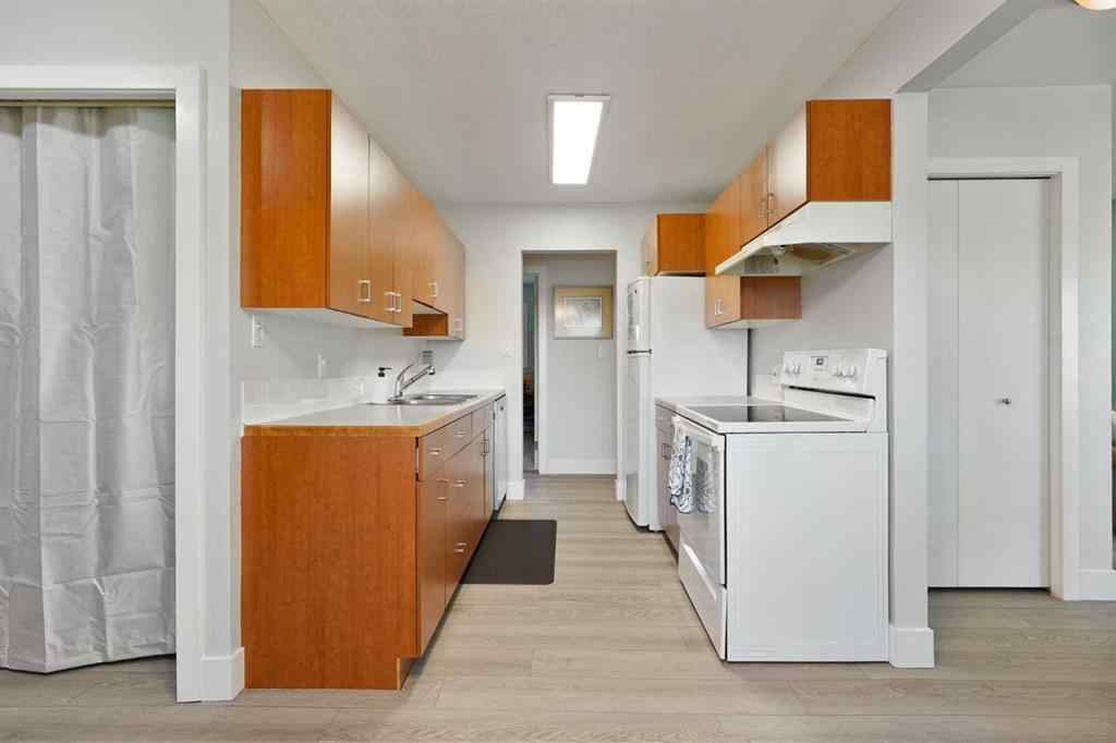 MLS® A2263960 - 486N 100E   in NONE Raymond, Residential