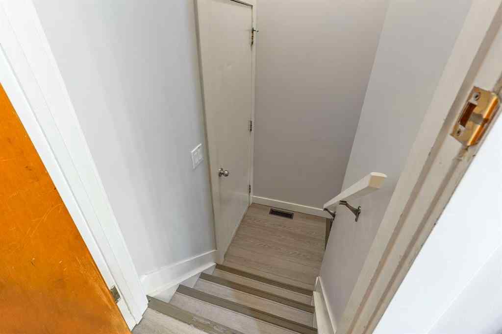 MLS® A2263960 - 486N 100E   in NONE Raymond, Residential