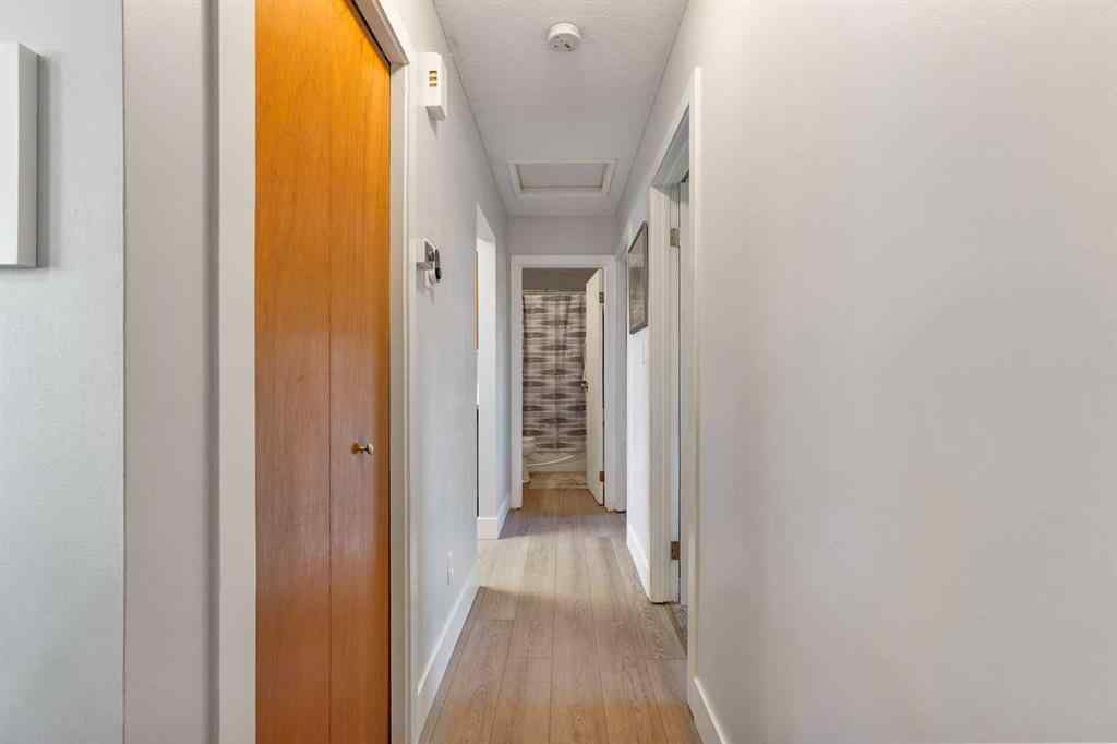 MLS® A2263960 - 486N 100E   in NONE Raymond, Residential