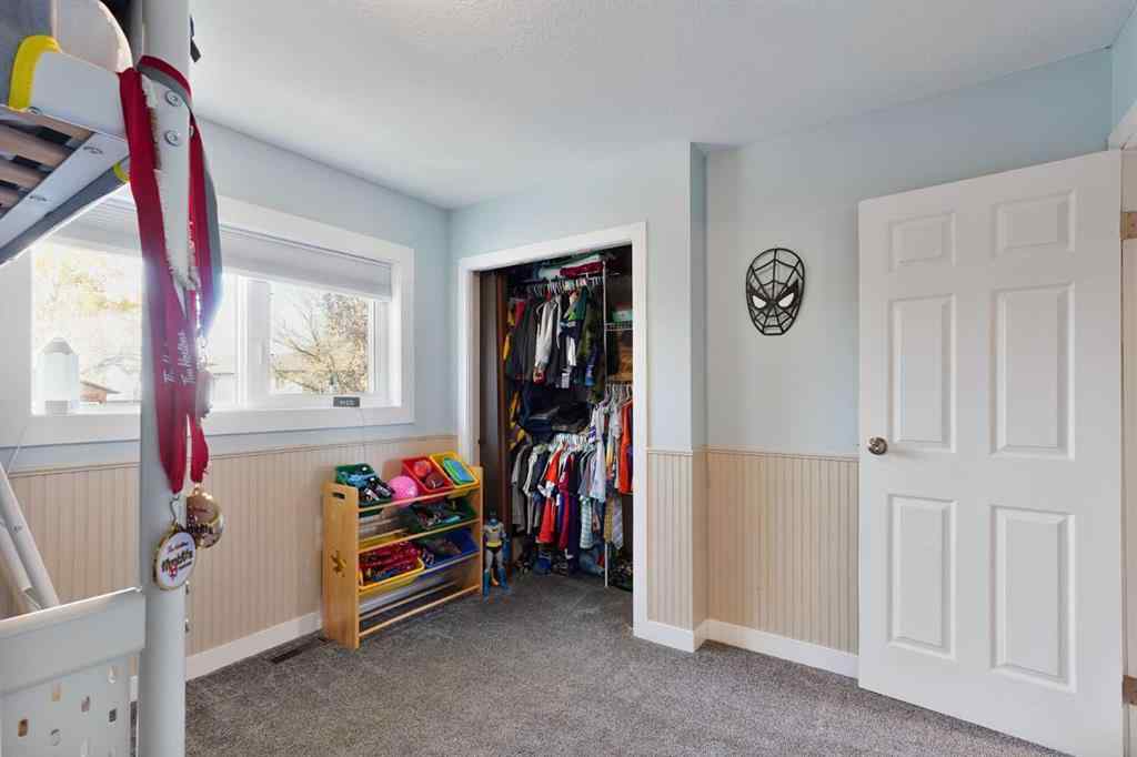 MLS® A2263960 - 486N 100E   in NONE Raymond, Residential