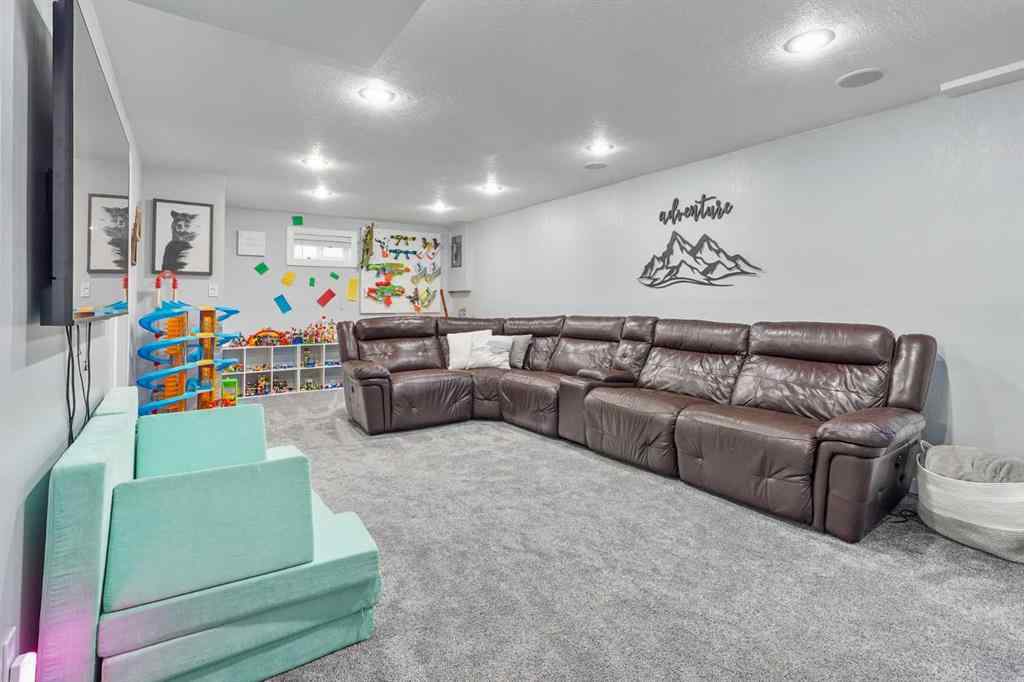 MLS® A2263960 - 486N 100E   in NONE Raymond, Residential