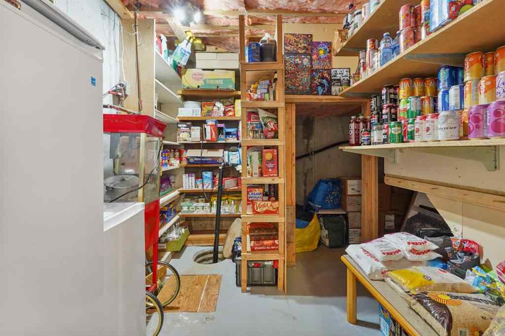 MLS® A2263960 - 486N 100E   in NONE Raymond, Residential