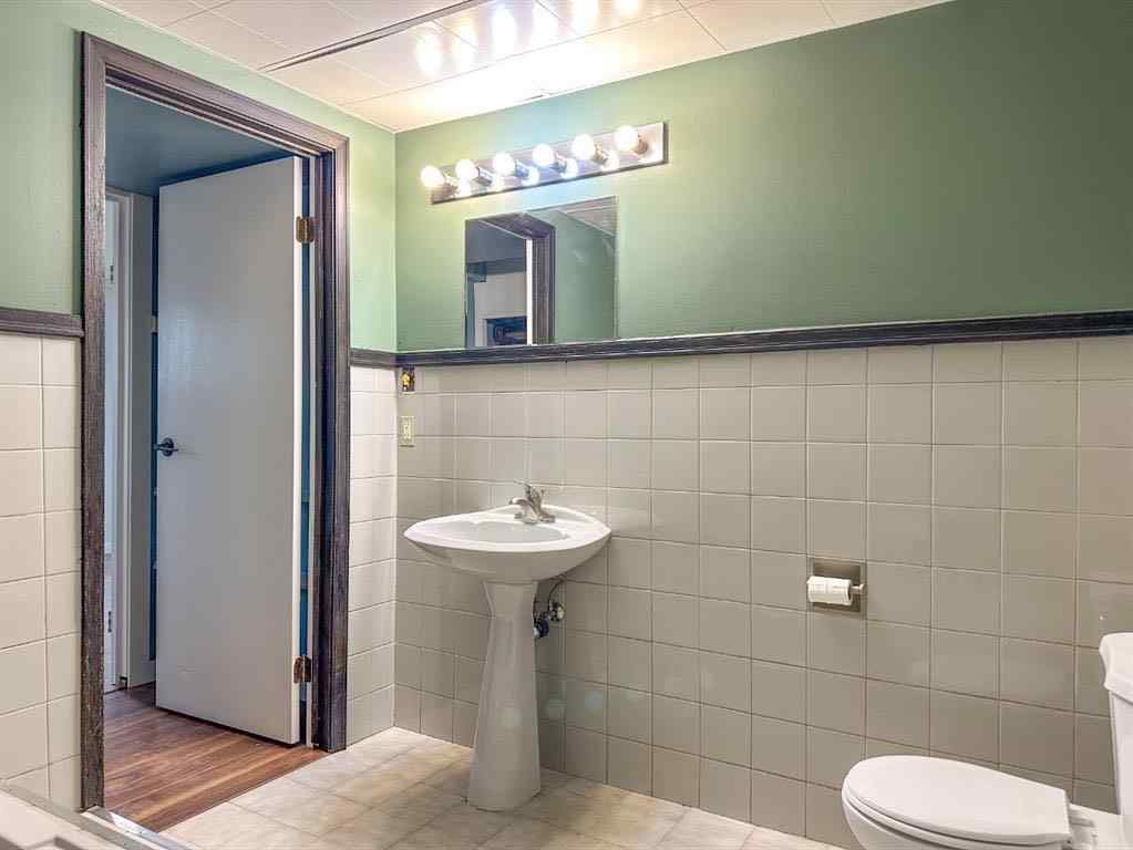 MLS® A2263966 - 5204 51st Avenue   in NONE Alix, Residential