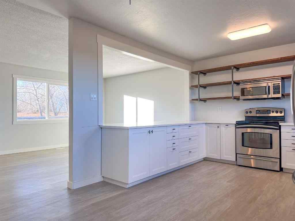 MLS® A2263966 - 5204 51st Avenue   in NONE Alix, Residential