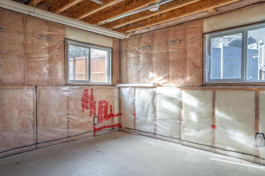 MLS® A2263968 - 4521 Van Eaton Way   in NONE Clive, Residential