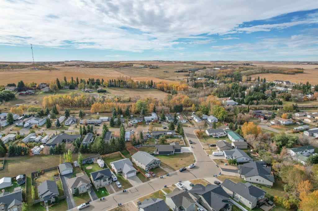 MLS® A2263968 - 4521 Van Eaton Way   in NONE Clive, Residential