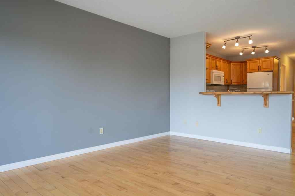 MLS® A2263968 - 4521 Van Eaton Way   in NONE Clive, Residential