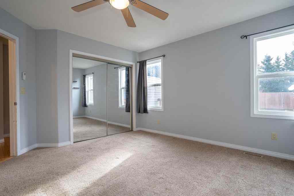 MLS® A2263968 - 4521 Van Eaton Way   in NONE Clive, Residential