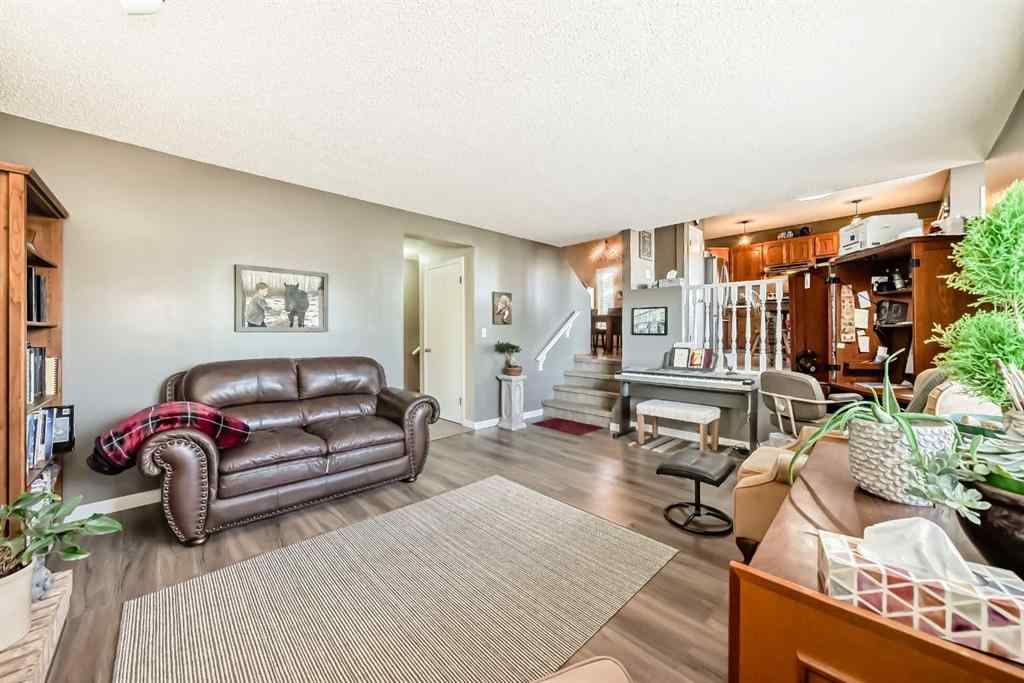 MLS® A2263970 - 20 Rivergreen Crescent SE in Riverbend Calgary, Residential