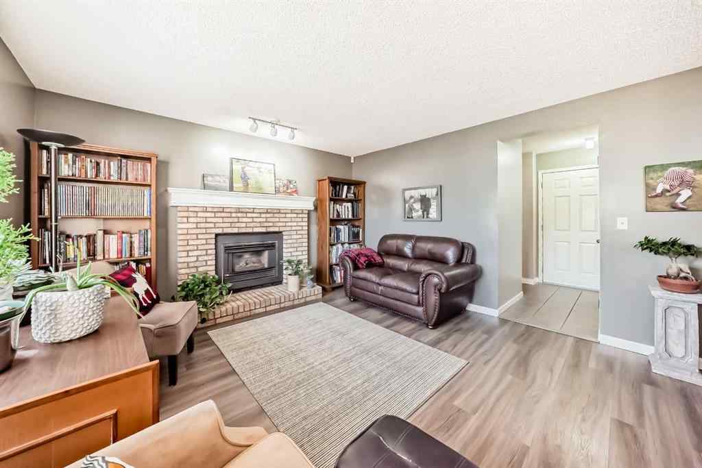 MLS® A2263970 - 20 Rivergreen Crescent SE in Riverbend Calgary, Residential