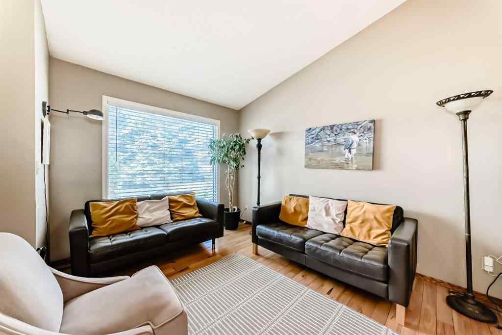 MLS® A2263970 - 20 Rivergreen Crescent SE in Riverbend Calgary, Residential