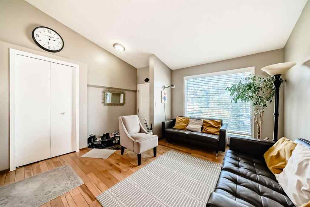 MLS® A2263970 - 20 Rivergreen Crescent SE in Riverbend Calgary, Residential