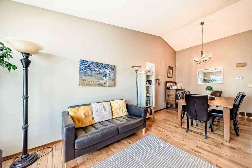 MLS® A2263970 - 20 Rivergreen Crescent SE in Riverbend Calgary, Residential