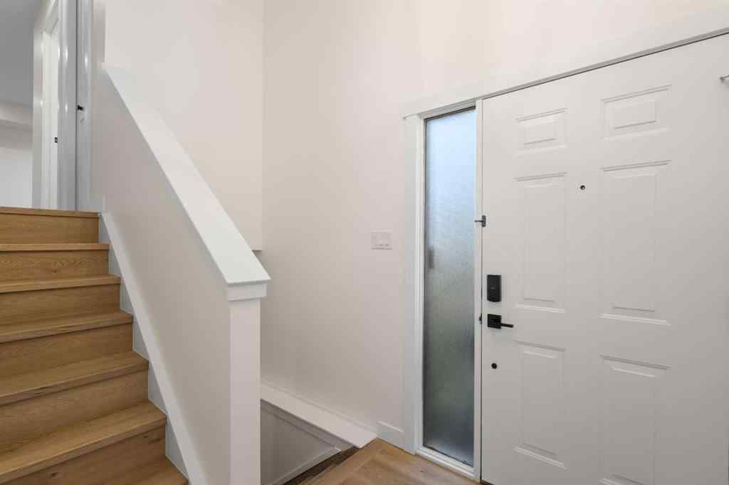 MLS® A2263972 - 4 Cedarwood Rise SW in Cedarbrae Calgary, Residential