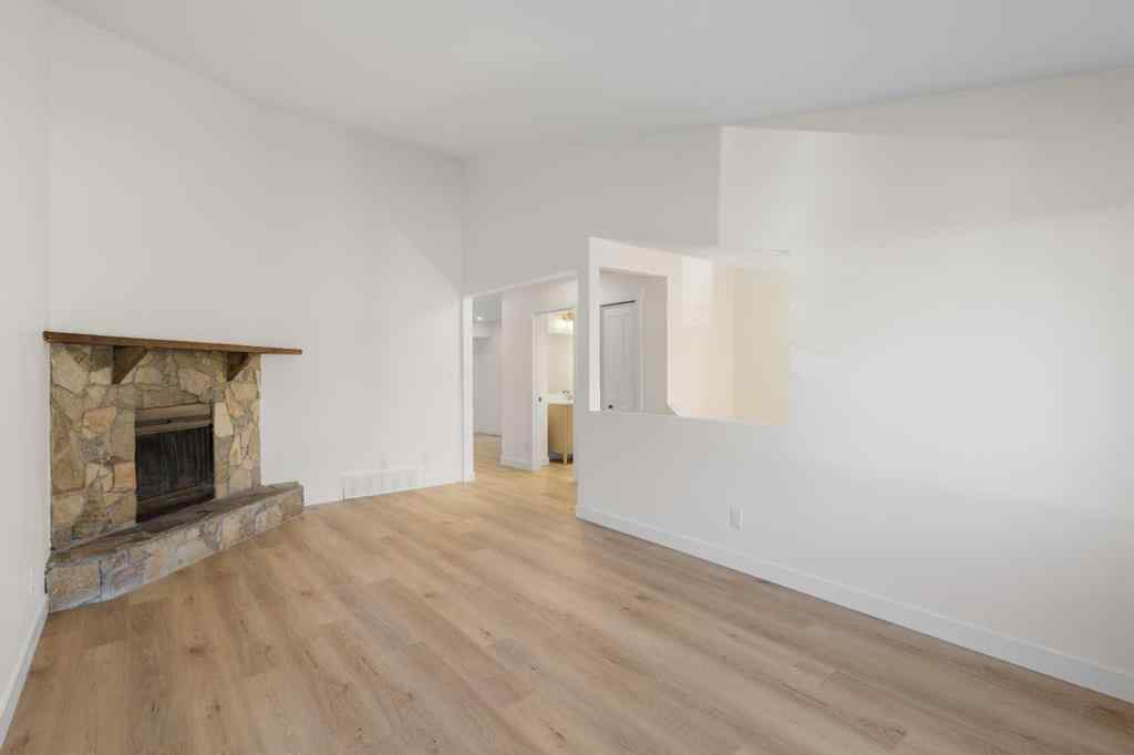 MLS® A2263972 - 4 Cedarwood Rise SW in Cedarbrae Calgary, Residential