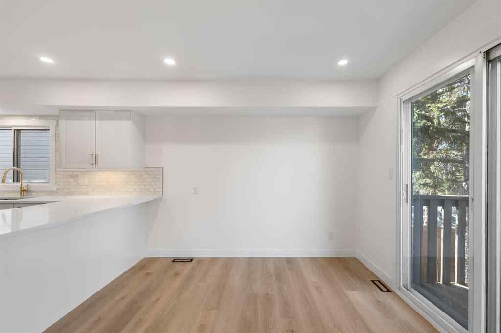 MLS® A2263972 - 4 Cedarwood Rise SW in Cedarbrae Calgary, Residential