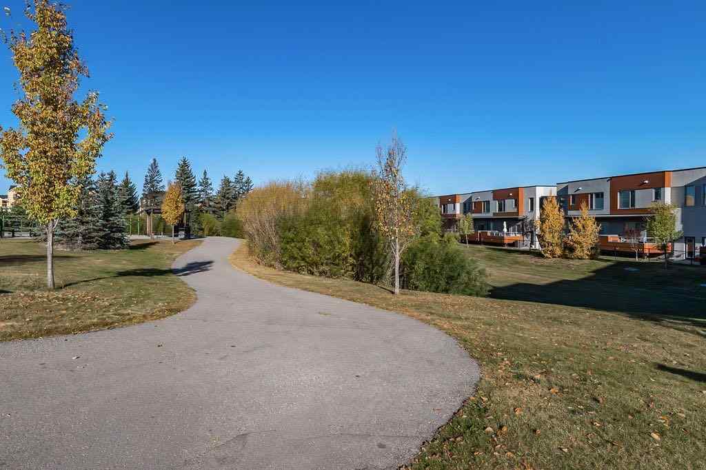 MLS® A2263974 - 135 Shawnee Common SW in Shawnee Slopes Calgary, Residential