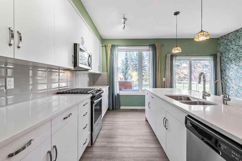 MLS® A2263974 - 135 Shawnee Common SW in Shawnee Slopes Calgary, Residential