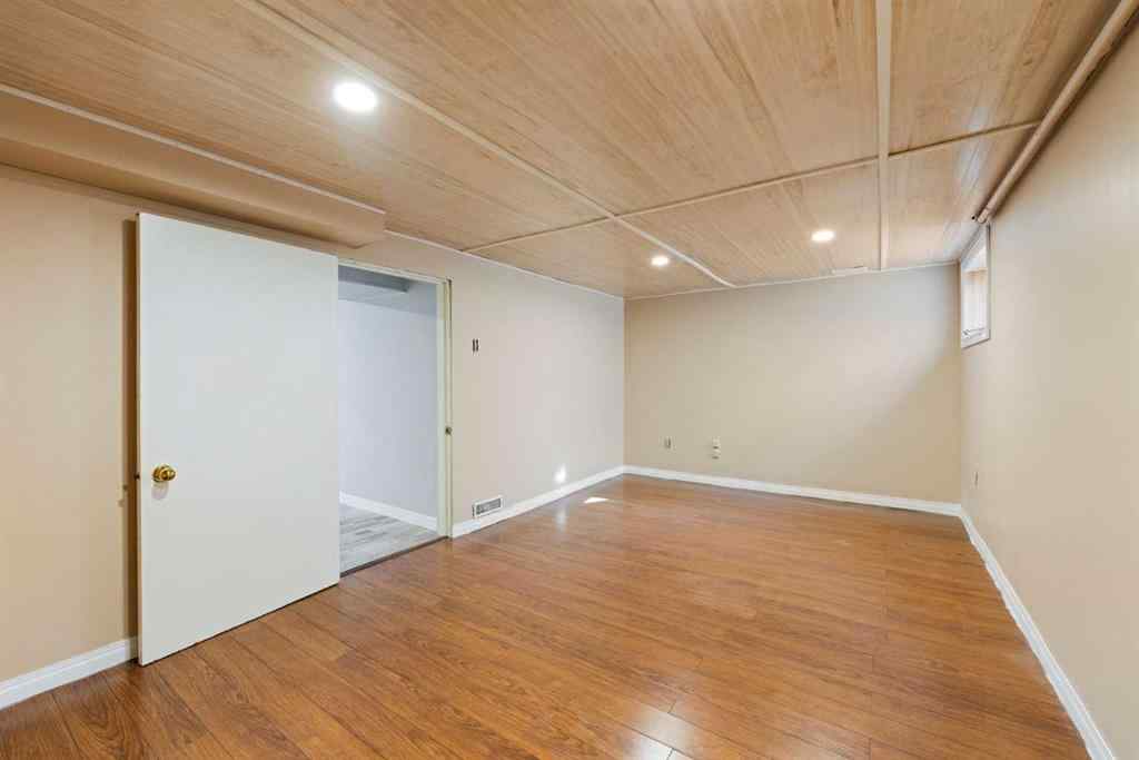 MLS® A2263984 - 336 Whitworth Way NE in Whitehorn Calgary, Residential