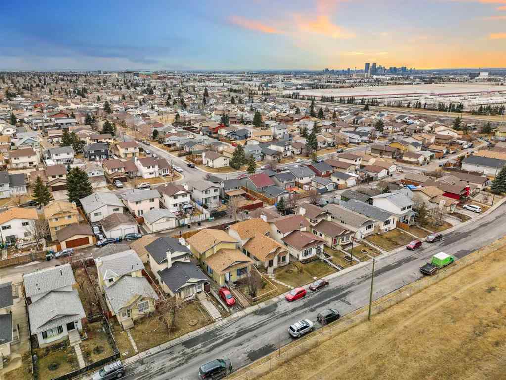 MLS® A2263984 - 336 Whitworth Way NE in Whitehorn Calgary, Residential