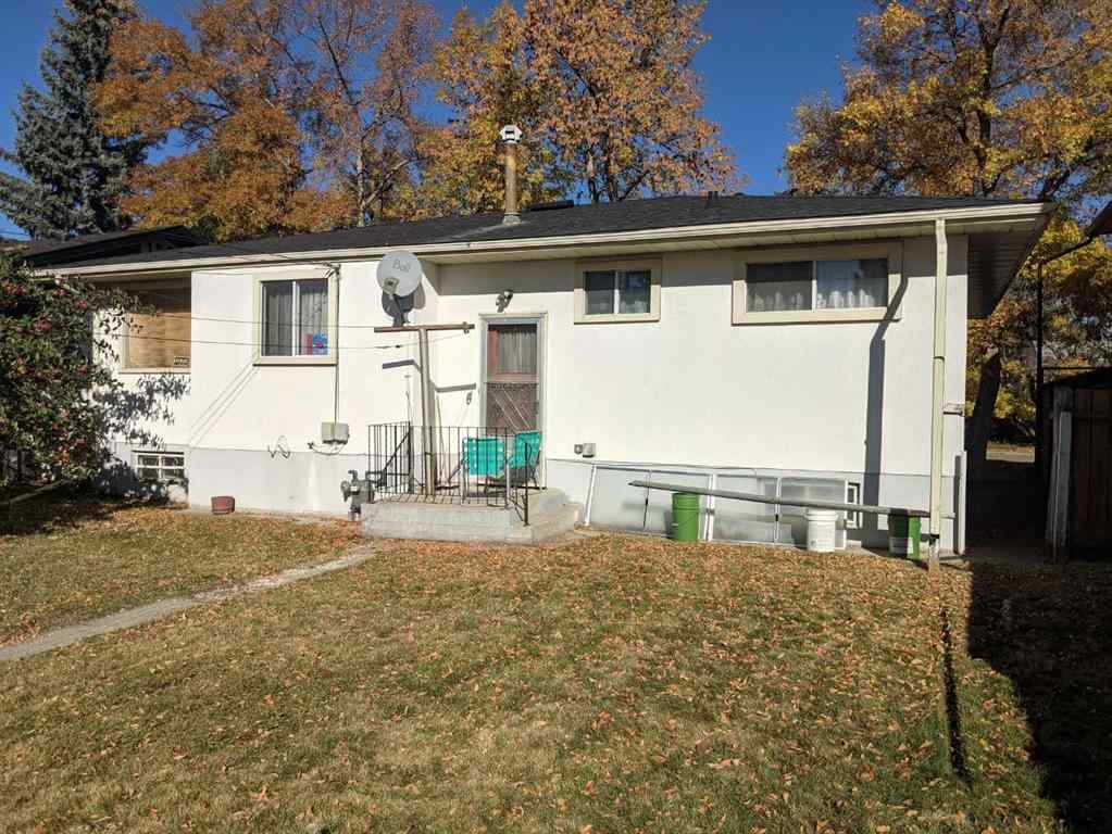 MLS® A2263993 - 2019 52 Avenue SW in North Glenmore Park Calgary, Residential