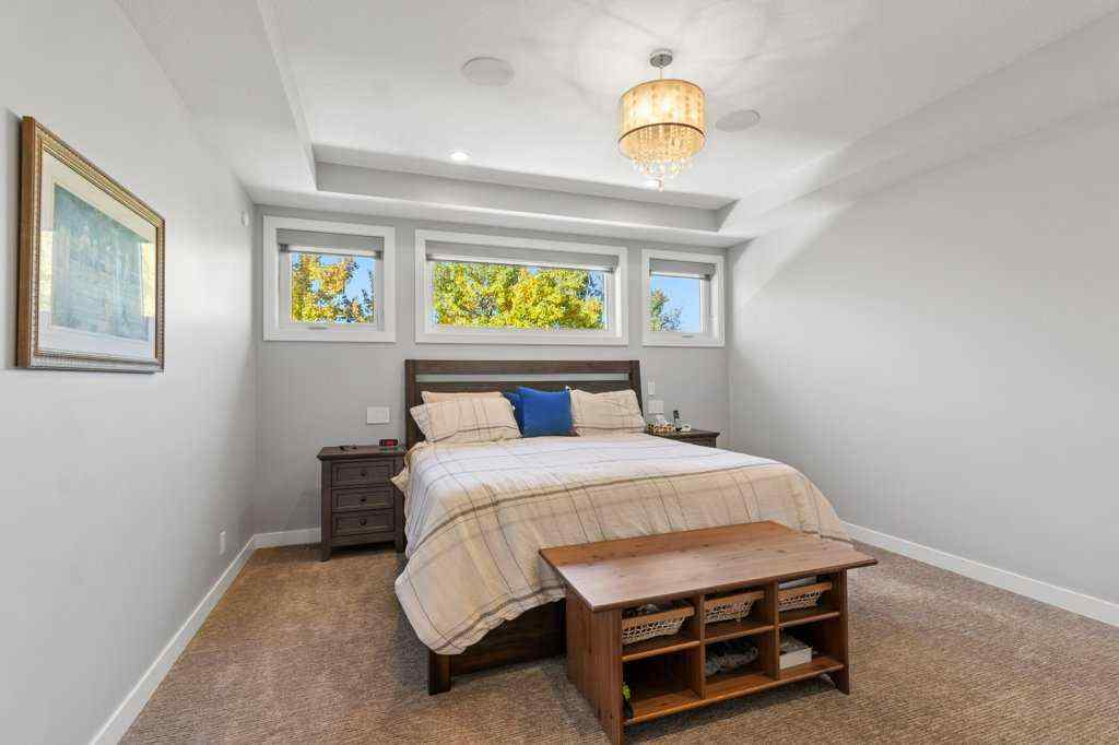 MLS® A2263994 - 41 Cole Way  in Crestview Sylvan Lake, Residential