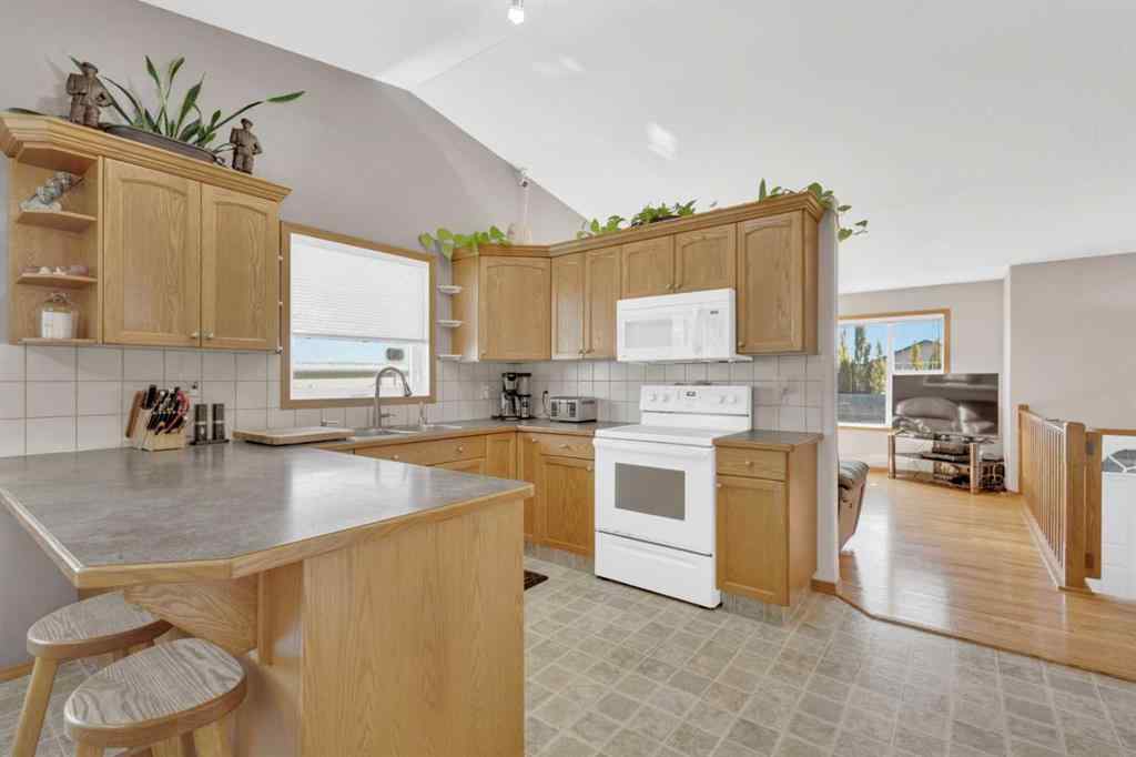 MLS® A2263996 - 86 Donald Close  in Davenport Red Deer, Residential