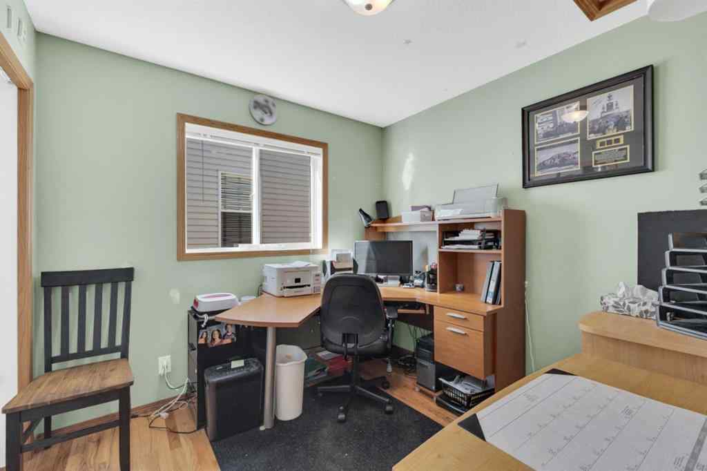 MLS® A2263996 - 86 Donald Close  in Davenport Red Deer, Residential