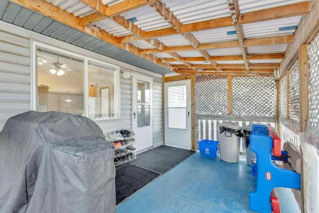 MLS® A2263996 - 86 Donald Close  in Davenport Red Deer, Residential