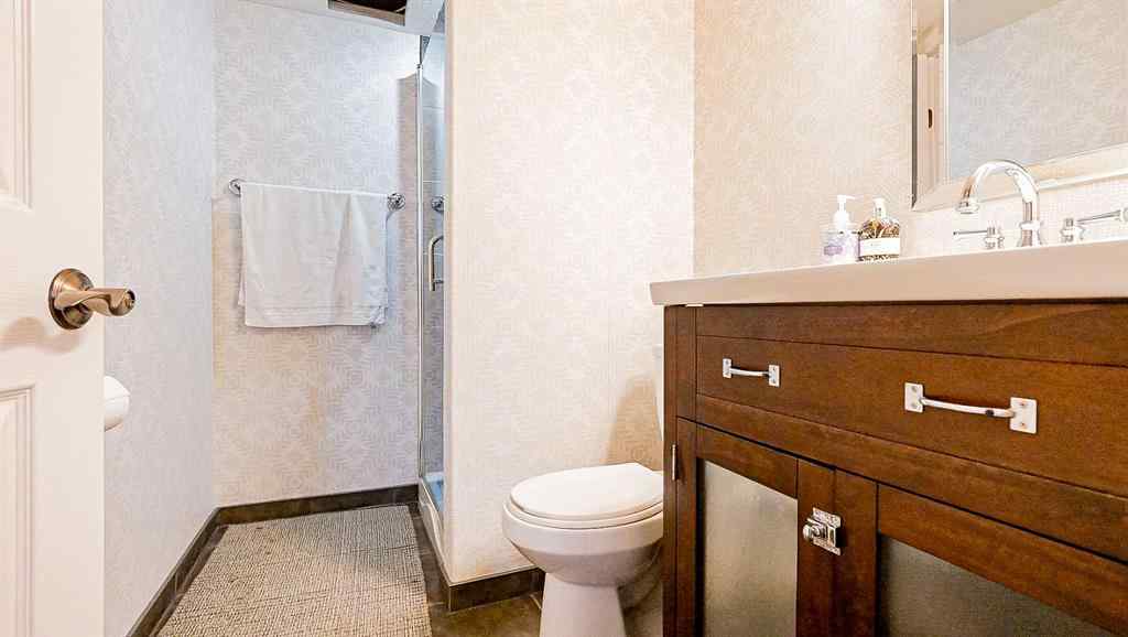 MLS® A2264001 - 37 Ross Haven Way SE in Ross Glen Medicine Hat, Residential