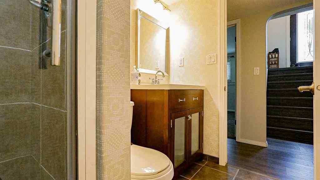 MLS® A2264001 - 37 Ross Haven Way SE in Ross Glen Medicine Hat, Residential