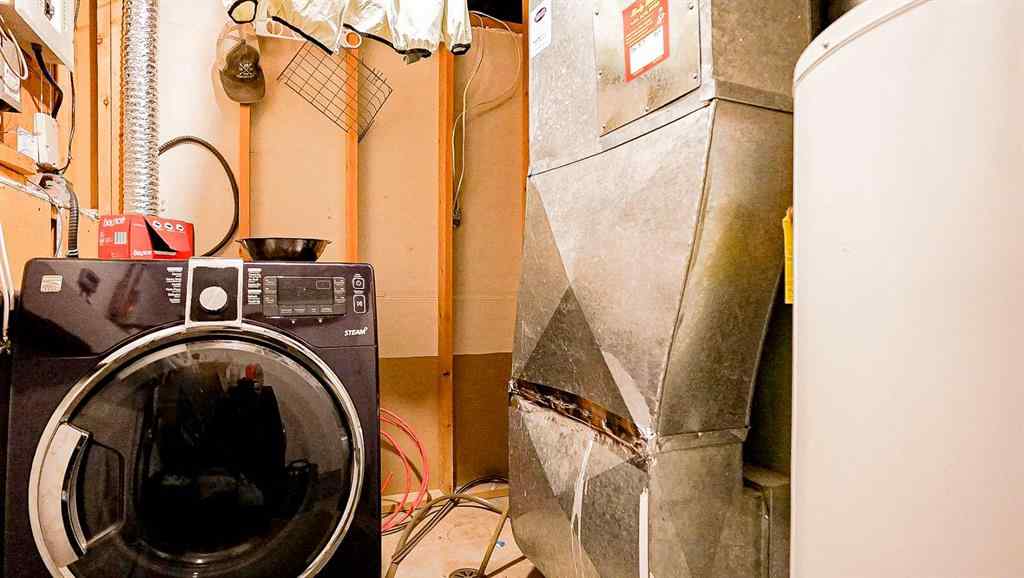 MLS® A2264001 - 37 Ross Haven Way SE in Ross Glen Medicine Hat, Residential