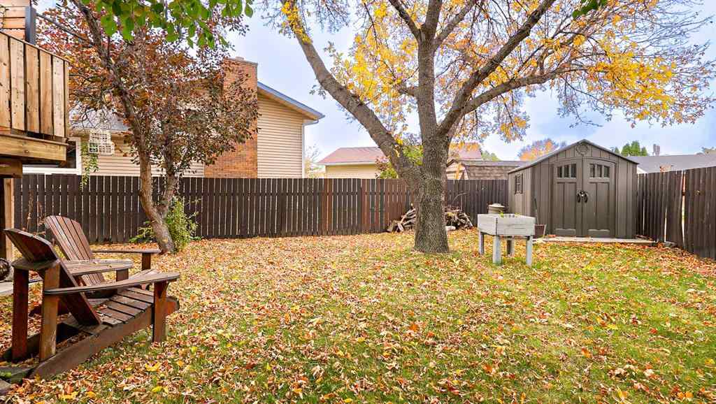 MLS® A2264001 - 37 Ross Haven Way SE in Ross Glen Medicine Hat, Residential