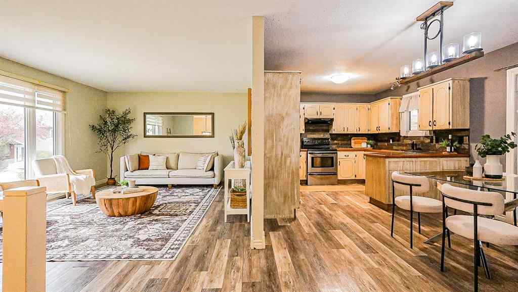 MLS® A2264001 - 37 Ross Haven Way SE in Ross Glen Medicine Hat, Residential