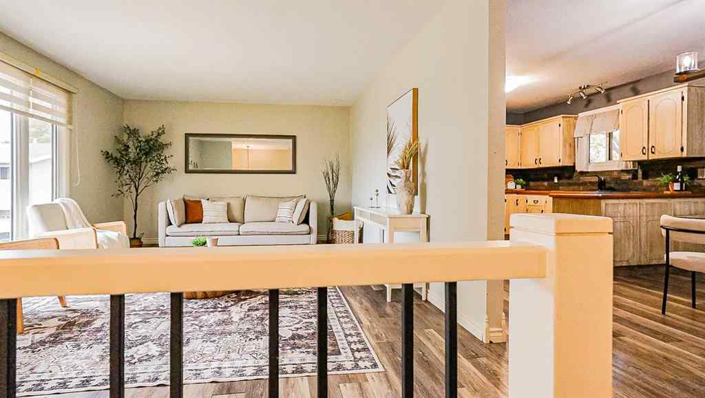 MLS® A2264001 - 37 Ross Haven Way SE in Ross Glen Medicine Hat, Residential