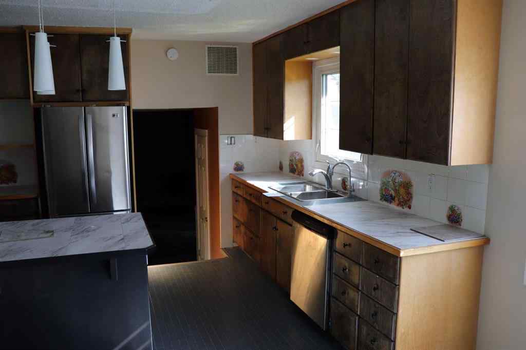 MLS® A2264003 - 5505 13 Avenue   in NONE Edson, Residential