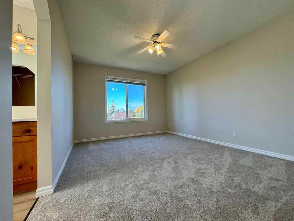 MLS® A2264005 - 70 Glensummit Close  in GlenEagles Cochrane, Residential