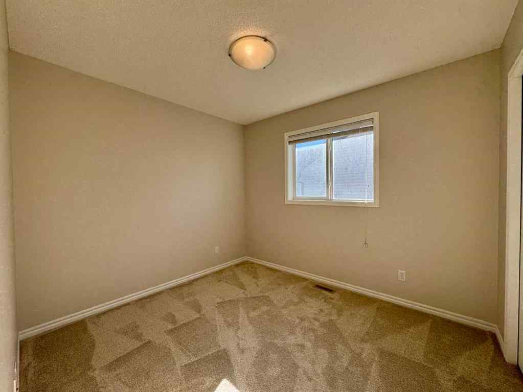 MLS® A2264005 - 70 Glensummit Close  in GlenEagles Cochrane, Residential