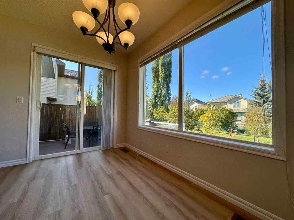 MLS® A2264005 - 70 Glensummit Close  in GlenEagles Cochrane, Residential