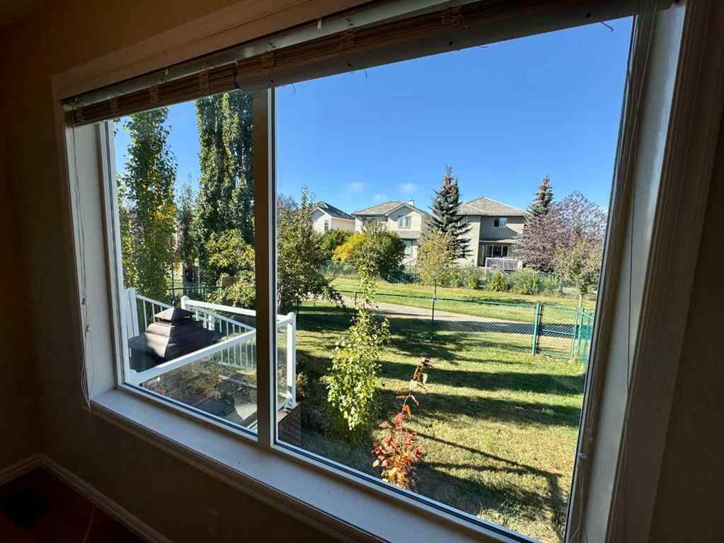 MLS® A2264005 - 70 Glensummit Close  in GlenEagles Cochrane, Residential