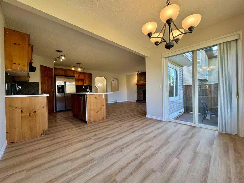 MLS® A2264005 - 70 Glensummit Close  in GlenEagles Cochrane, Residential