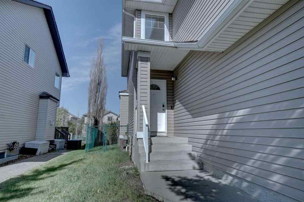 MLS® A2264005 - 70 Glensummit Close  in GlenEagles Cochrane, Residential