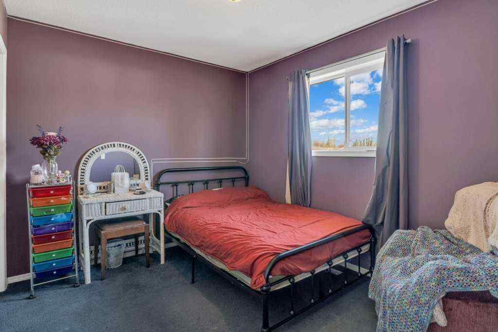 MLS® A2264011 - 73 Lansbury Close  in Lincoln Park Lacombe, Residential