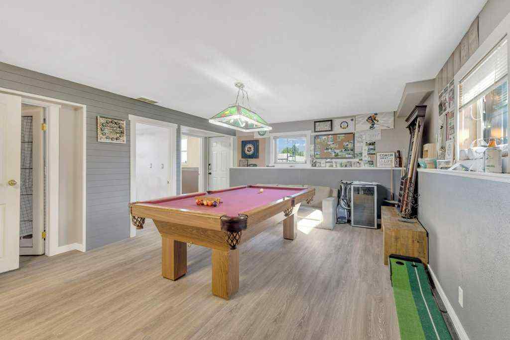 MLS® A2264011 - 73 Lansbury Close  in Lincoln Park Lacombe, Residential